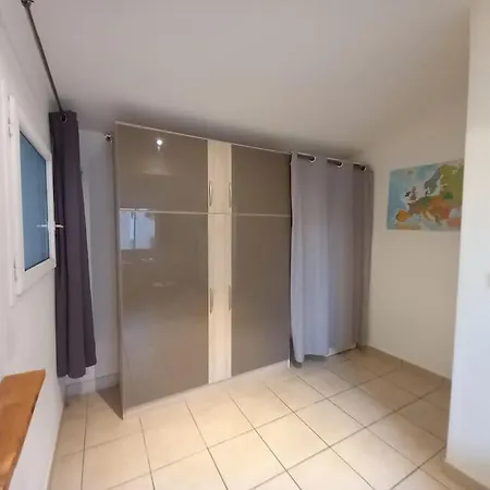 Opera Apartment *